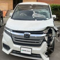 Honda Stepwgn Spada 2.0 CVT, 2018, битый, 125 000 км, с пробегом, цена 1 620 000 руб.