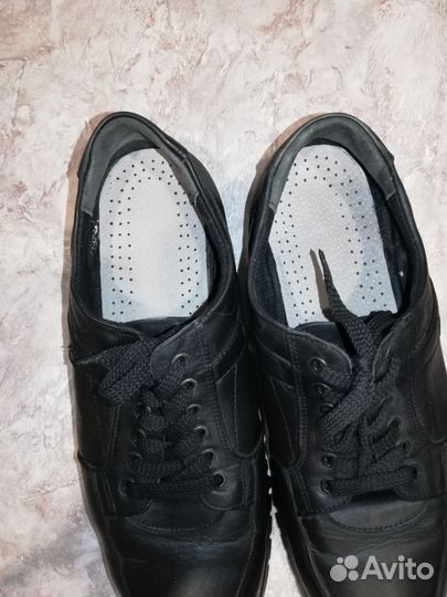 Ботинки мужские 43 размер бу
