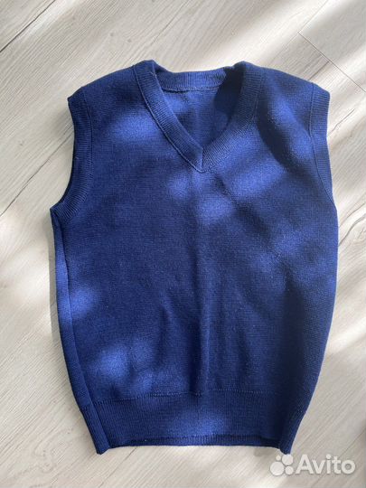 Жилет и кардиган школьные