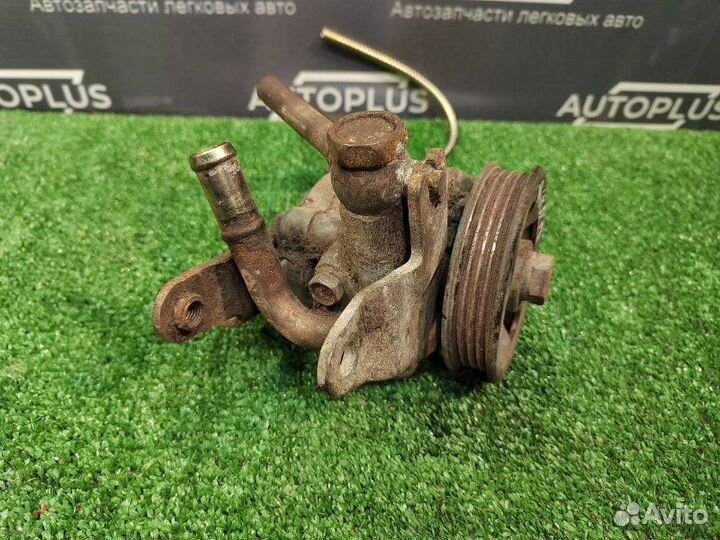 Насос гур Nissan Micra K11E 1.0 CG10 2002