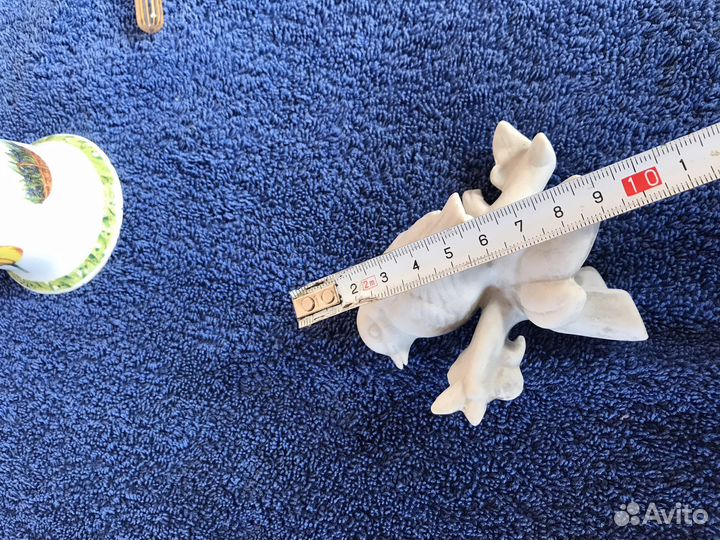 Фигурка, лопатка для торта, бусы Германия