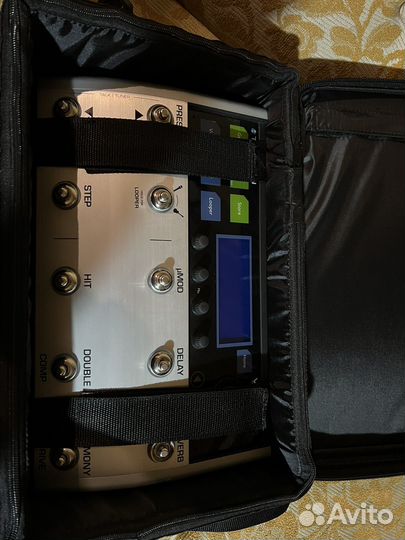 Вокально-гитарный процессор tc helicon voicelive 3