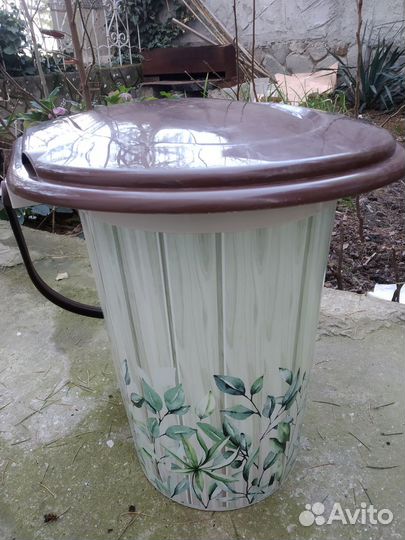 Ведро для. Больных