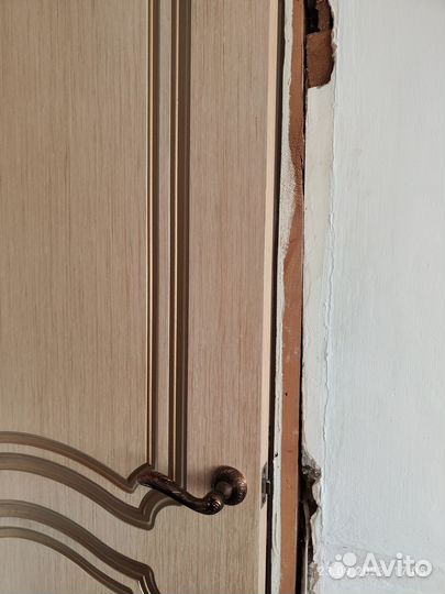 Межкомнатная дверь бу с коробкой