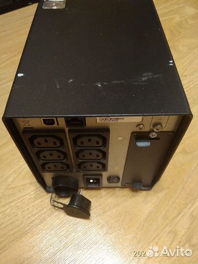Ибп бесперебойник APC SMT750I