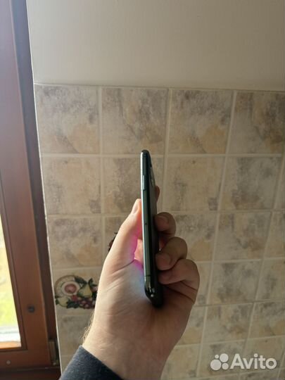 iPhone 11 Pro, 64 ГБ