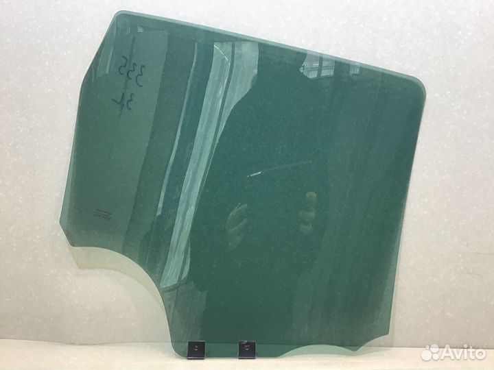 Стекло двери задней левой Renault Duster I 2012-20