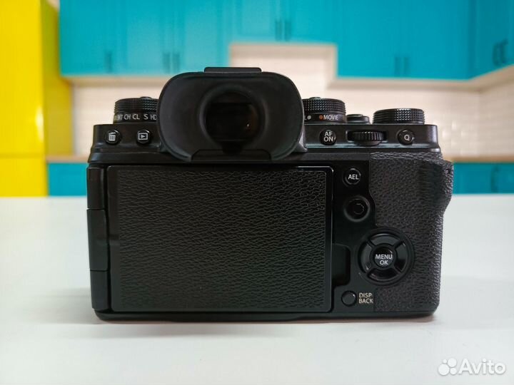 Fujifilm X-T4 body