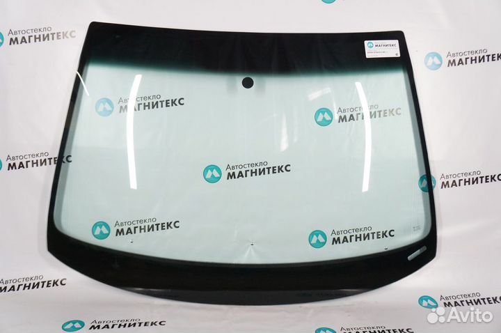 Стекло лобовое Skoda Octavia A7 / A5 / Tour