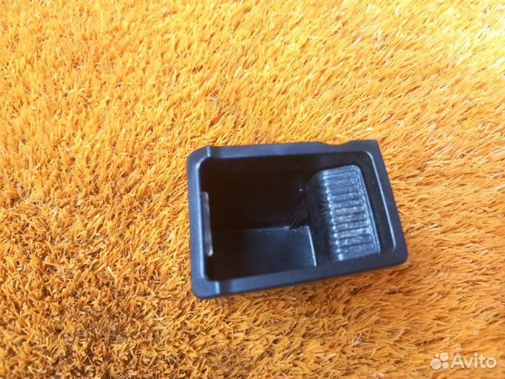 Пепельница задняя правая Mercedes-Benz S-Class