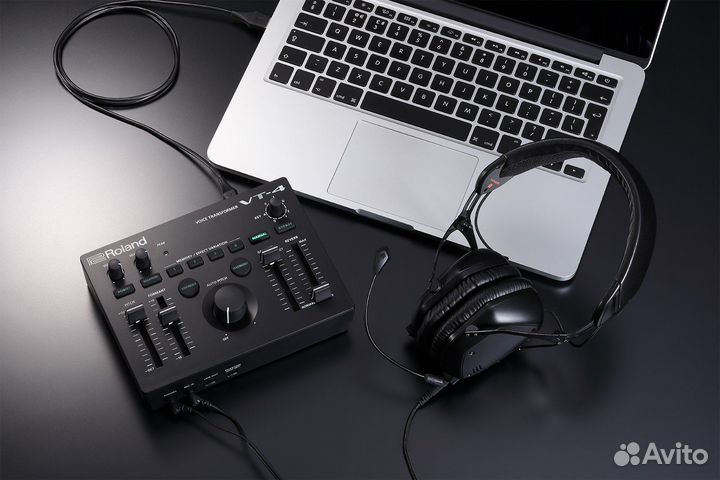 Roland VT-4 вокальный процессор