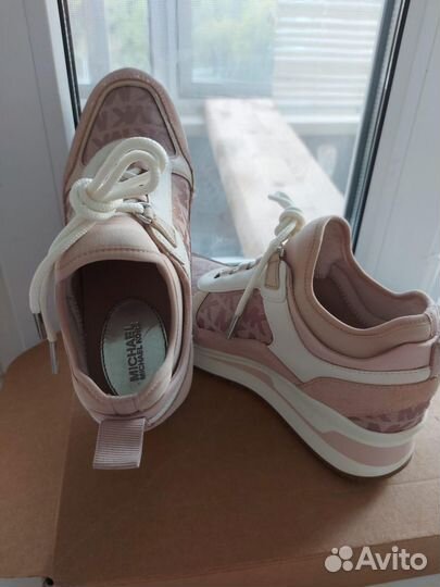 Кроссовки Michael Kors