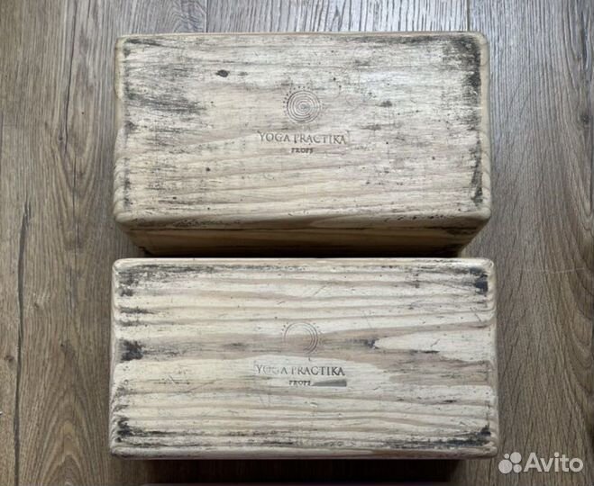 Спортинвентарь для фитнеса: утяжелитель, кирпичик