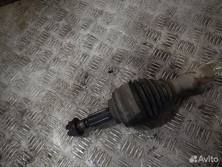 Полуось (привод в сборе) передняя левая, Renault