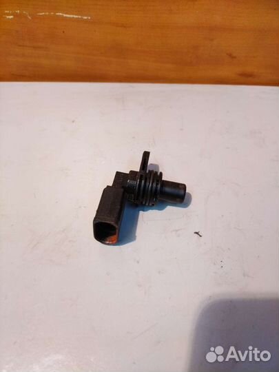 Датчик положения распредвала VAG BBY