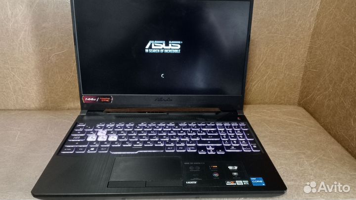 Ноутбук asus