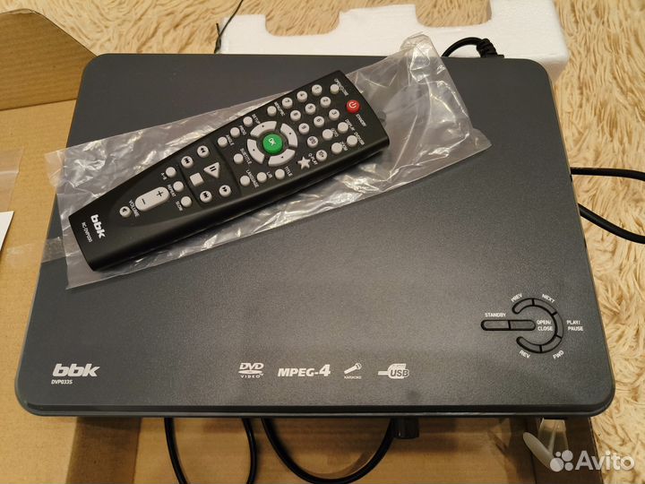 Караоке DVD-плеер bbk DVP033S