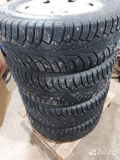 Колеса с шинами зимними hakkapeliita 215 65 R16