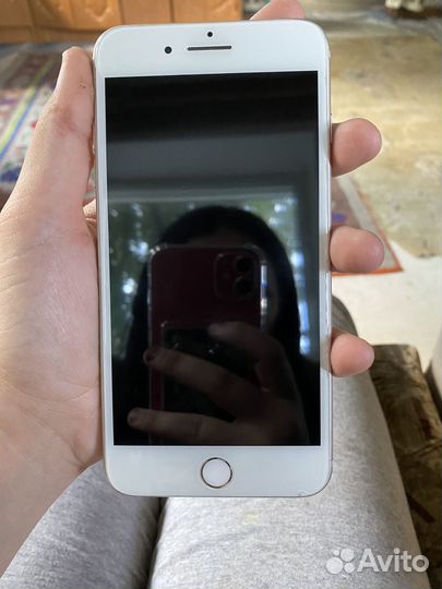 Телефон iPhone 7 plus