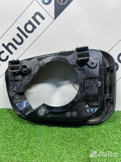 Накладка крепления зеркала правая Bmw 5-Series G30