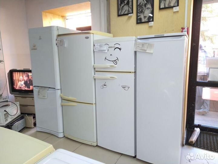 Холодильник Hotpoint Ariston