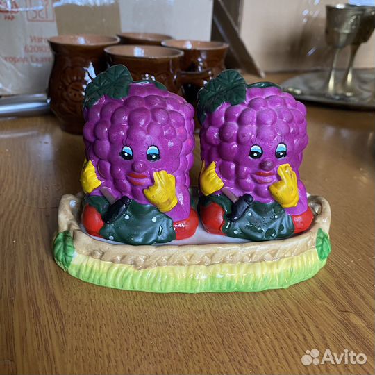 Солонка и перечница