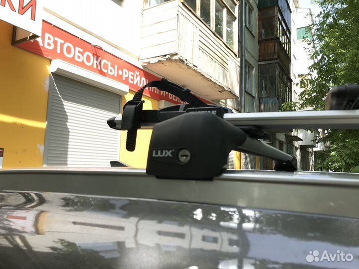 Багажники на рейлинги Hyundai Santa Fe (2018-2020)