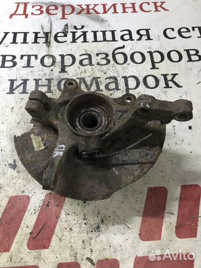 Кулак поворотный передний правый Kia Sportage