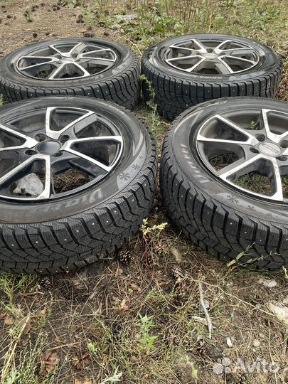 Продам литые диски на зимней резине