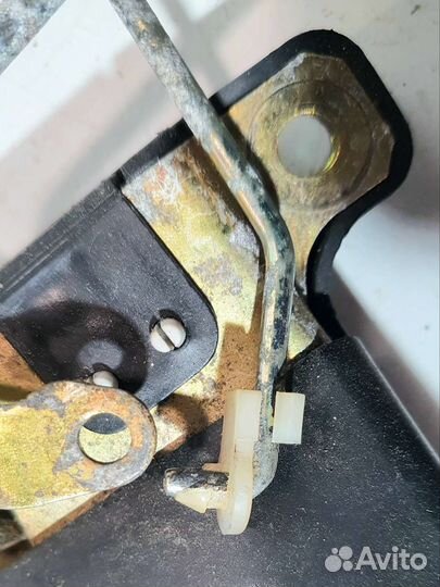 Замок багажника Audi A4 B5 седан