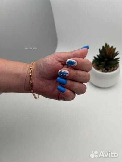 Маникюр, педикюр