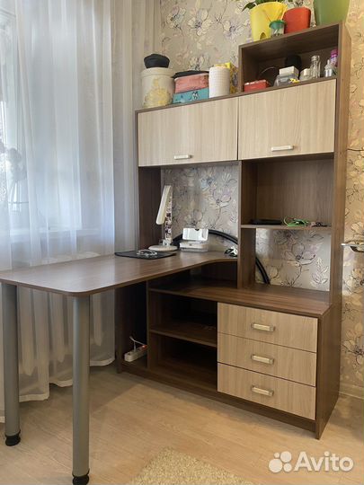 Стол угловой