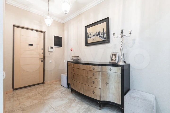 Своб. планировка, 170 м², 37/46 эт.