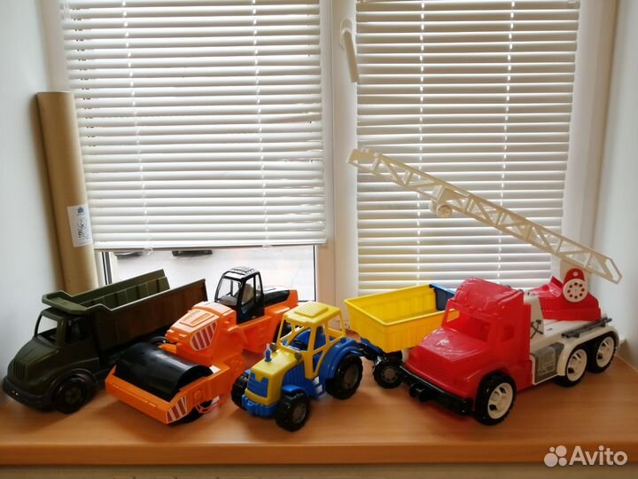 Игрушки большие машины Полесье