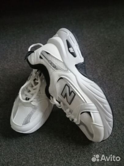 Кроссовки женские New balance новые 38