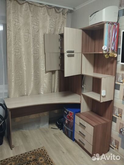 Стол письменный для школьников