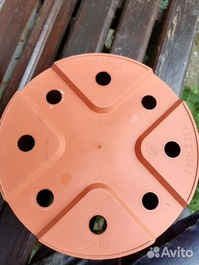 Горшки для цветов пластиковые б/у