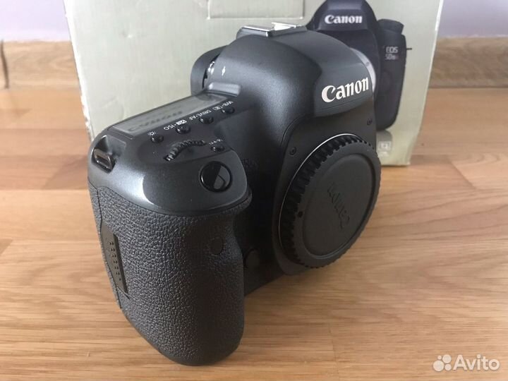 Canon 5Dsr body (пробег 8 тыс. кадров)