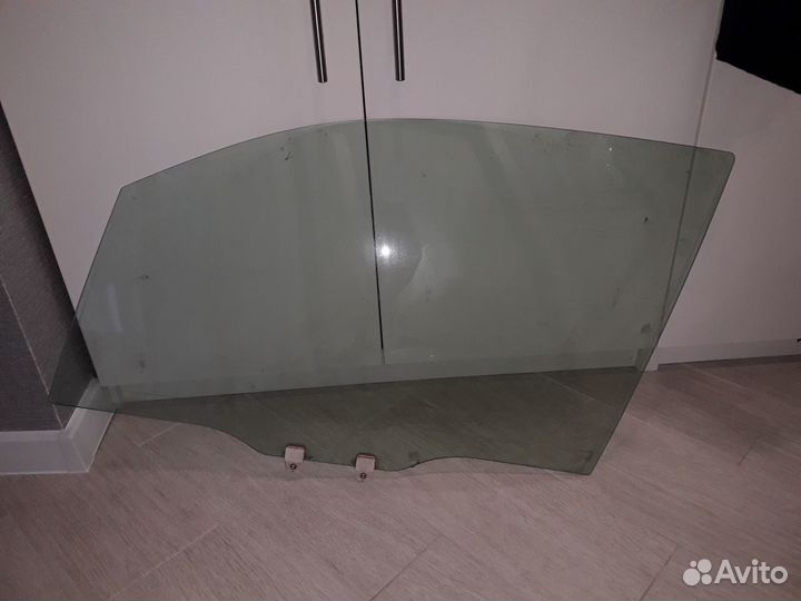 Стекло боковое для honda