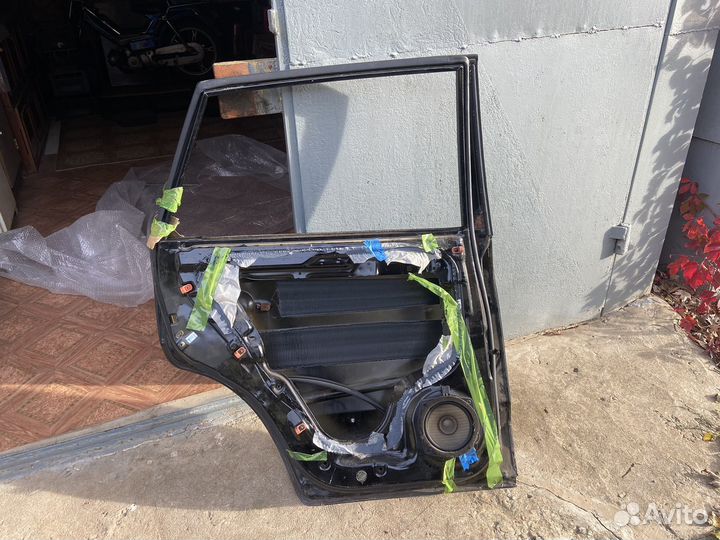 Дверь хёнде тусан 1 поколение задняя левая