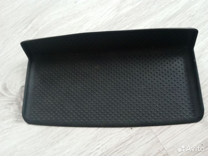 Коврик в бардачок skoda Octavia A5 1Z