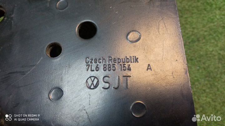 Кронштейн Volkswagen Touareg 2005-2015