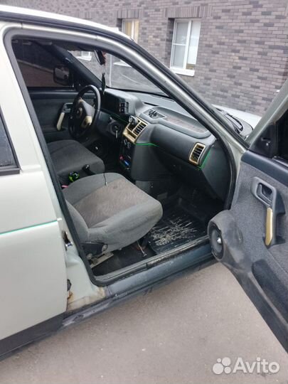 ВАЗ 2112 1.5 МТ, 2002, 141 000 км