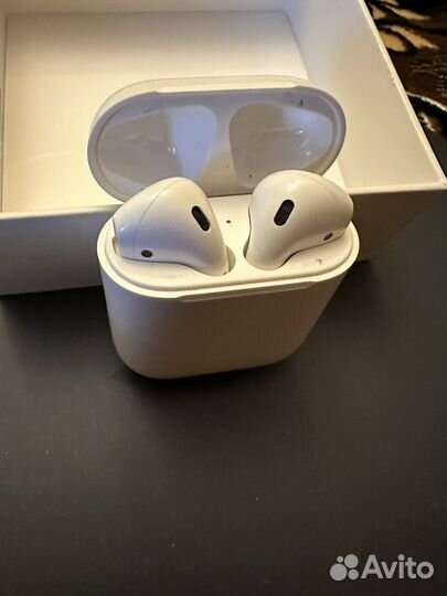 Airpods 1