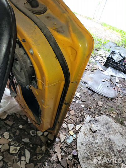 Дверь водительская на джили Эмгранд ес7