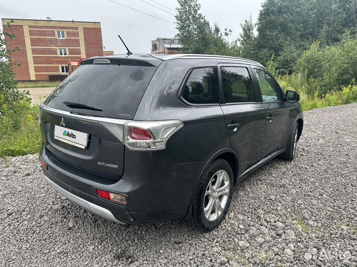 Mitsubishi Outlander 2.0 CVT, 2014, 159 350 км