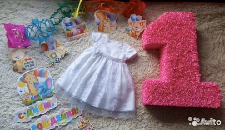 Продам наряды для малышей на годовасие
