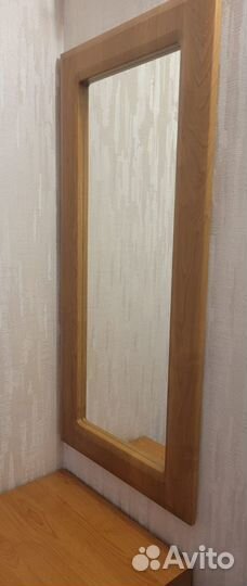 Комод с зеркалом