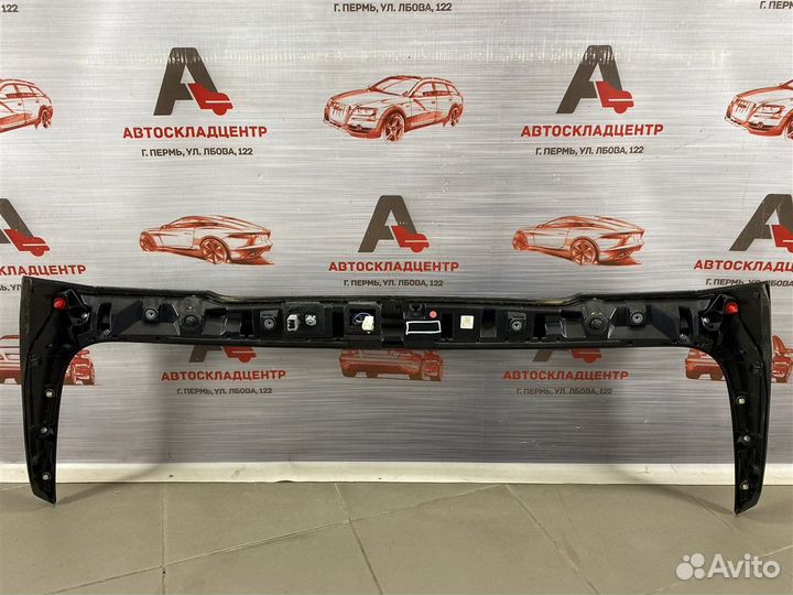 Спойлер антикрыло двери крышки багажника Lexus Ux