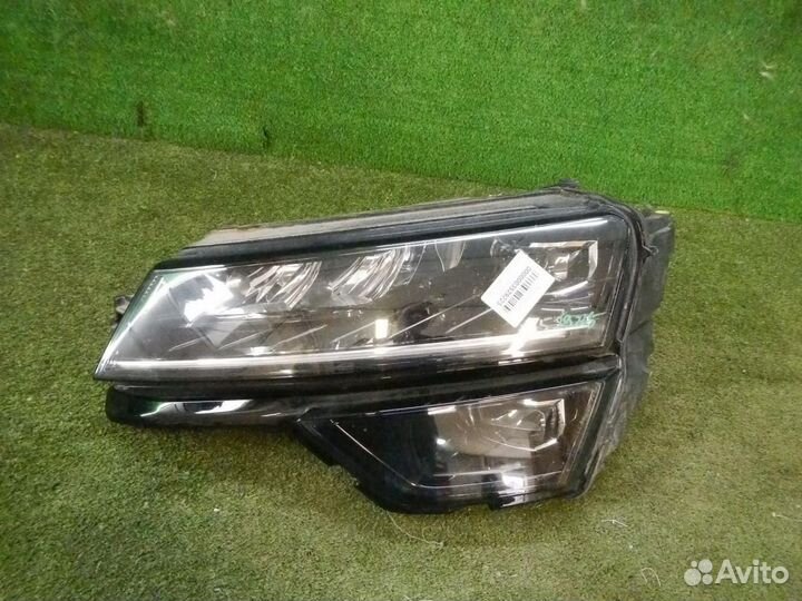 Фара левая Skoda Karoq